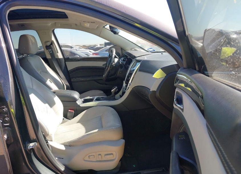 Photo 5 of 2014 Cadillac Srx PERFORMANCE COLLECTION (VIN 3GYFNCE30ES596253)