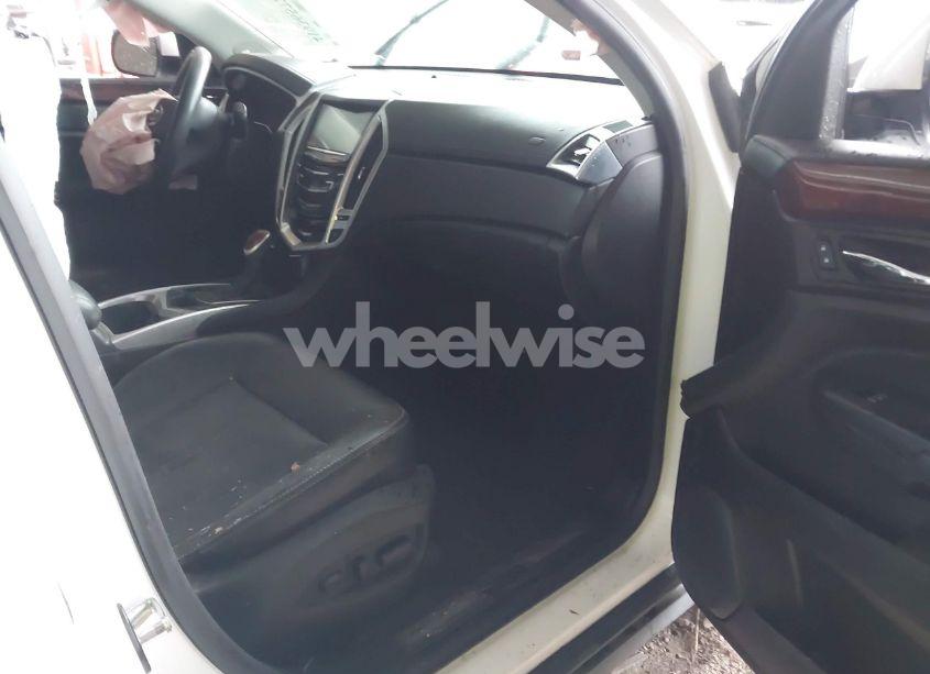 Photo 5 of 2015 Cadillac Srx PERFORMANCE COLLECTION (VIN 3GYFNCE30FS612940)