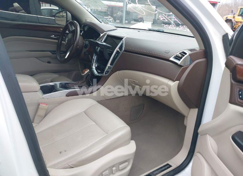 Photo 5 of 2013 Cadillac Srx LUXURY COLLECTION (VIN 3GYFNCE31DS650268)