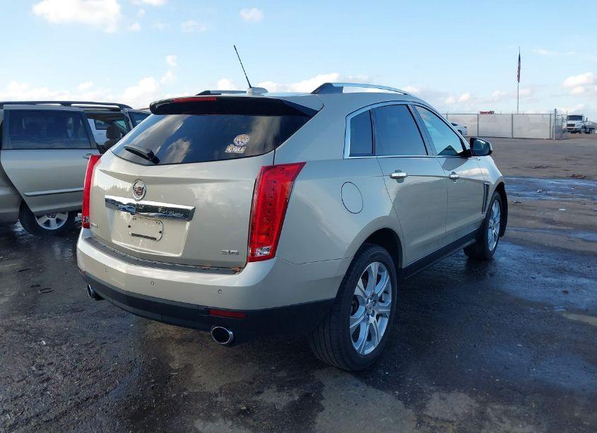 Photo 4 of 2015 Cadillac Srx PERFORMANCE COLLECTION (VIN 3GYFNCE31FS568981)
