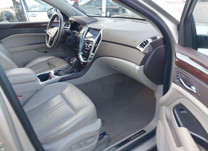 Photo 5 of 2015 Cadillac Srx PERFORMANCE COLLECTION (VIN 3GYFNCE31FS568981)