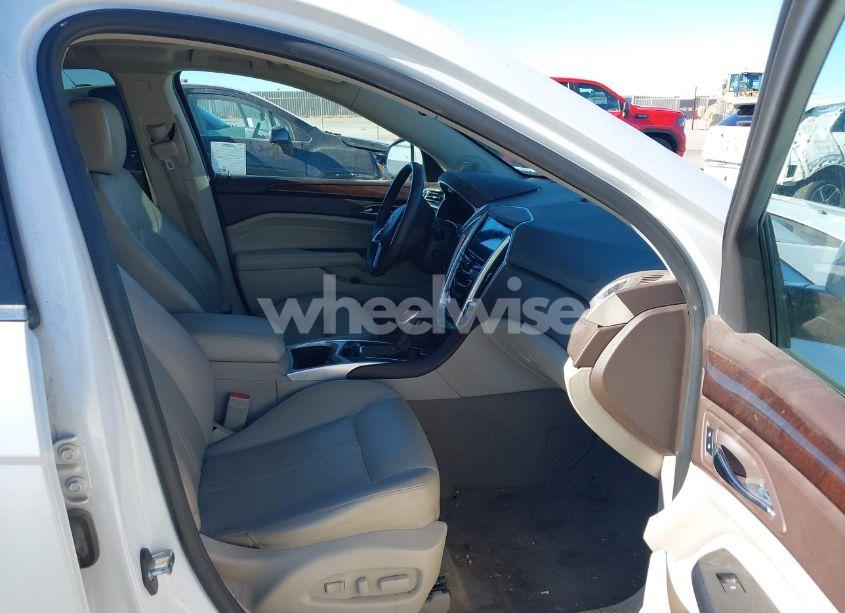 Photo 5 of 2013 Cadillac Srx LUXURY COLLECTION (VIN 3GYFNCE32DS535307)