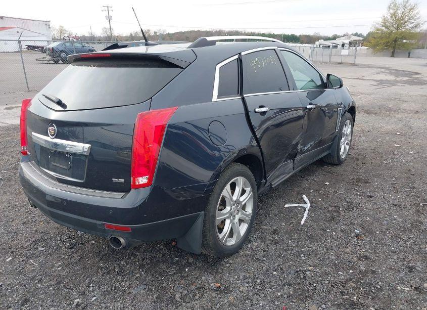 Photo 4 of 2014 Cadillac Srx PERFORMANCE COLLECTION (VIN 3GYFNCE33ES582802)