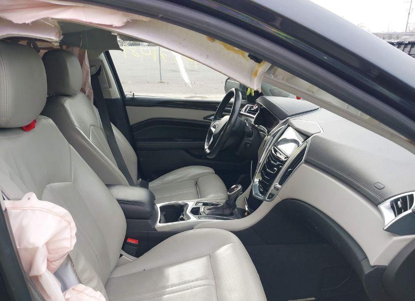 Photo 5 of 2014 Cadillac Srx PERFORMANCE COLLECTION (VIN 3GYFNCE33ES582802)