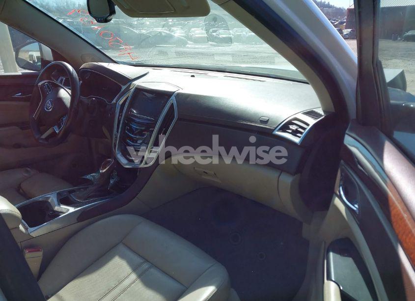 Photo 5 of 2013 Cadillac Srx LUXURY COLLECTION (VIN 3GYFNCE34DS560757)