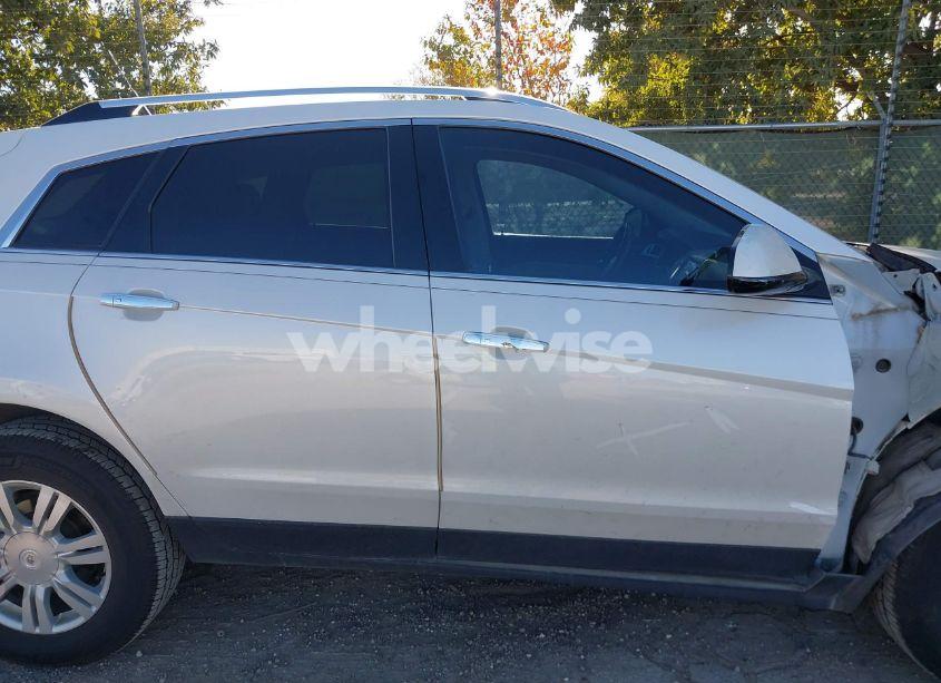 Photo 14 of 2013 Cadillac Srx LUXURY COLLECTION (VIN 3GYFNCE36DS597941)