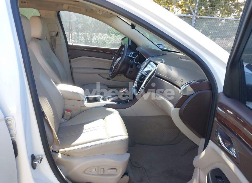 Photo 5 of 2013 Cadillac Srx LUXURY COLLECTION (VIN 3GYFNCE36DS597941)