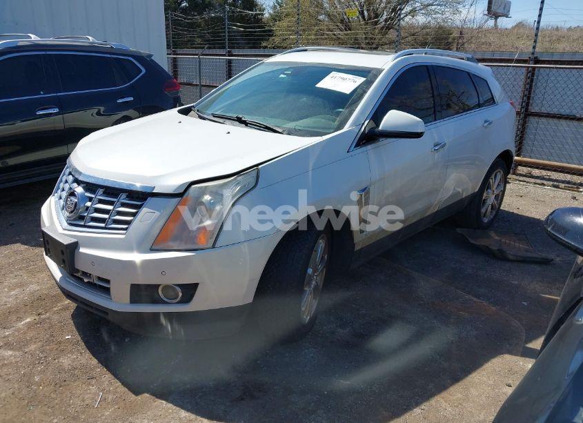 Photo 2 of 2014 Cadillac Srx PERFORMANCE COLLECTION (VIN 3GYFNCE36ES527809)