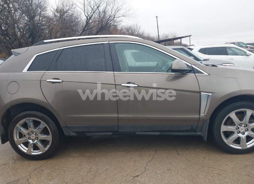 Photo 13 of 2014 Cadillac Srx PERFORMANCE COLLECTION (VIN 3GYFNCE36ES647366)