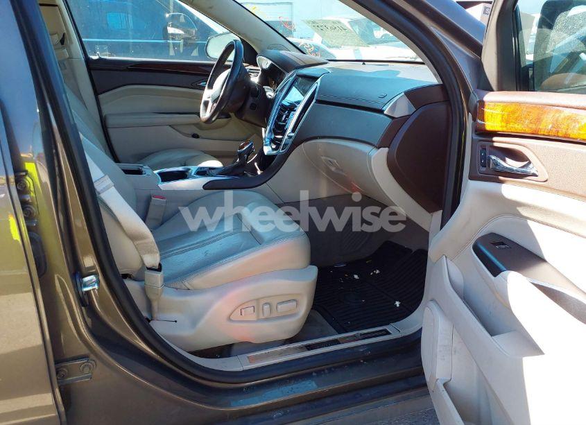 Photo 5 of 2014 Cadillac Srx PERFORMANCE COLLECTION (VIN 3GYFNCE36ES647366)