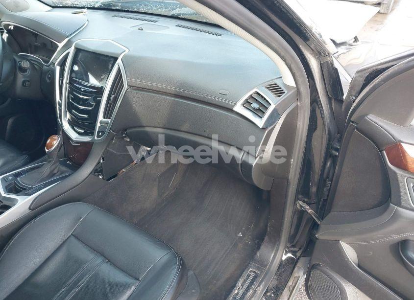 Photo 5 of 2014 Cadillac Srx PERFORMANCE COLLECTION (VIN 3GYFNCE37ES654844)