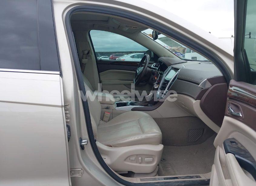 Photo 5 of 2013 Cadillac Srx LUXURY COLLECTION (VIN 3GYFNCE38DS526658)