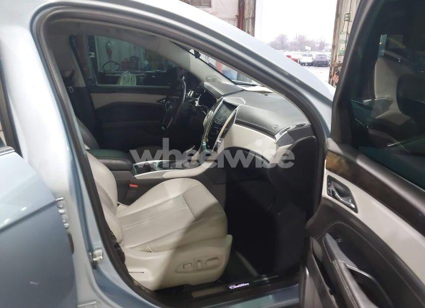 Photo 5 of 2014 Cadillac Srx PERFORMANCE COLLECTION (VIN 3GYFNCE38ES588093)