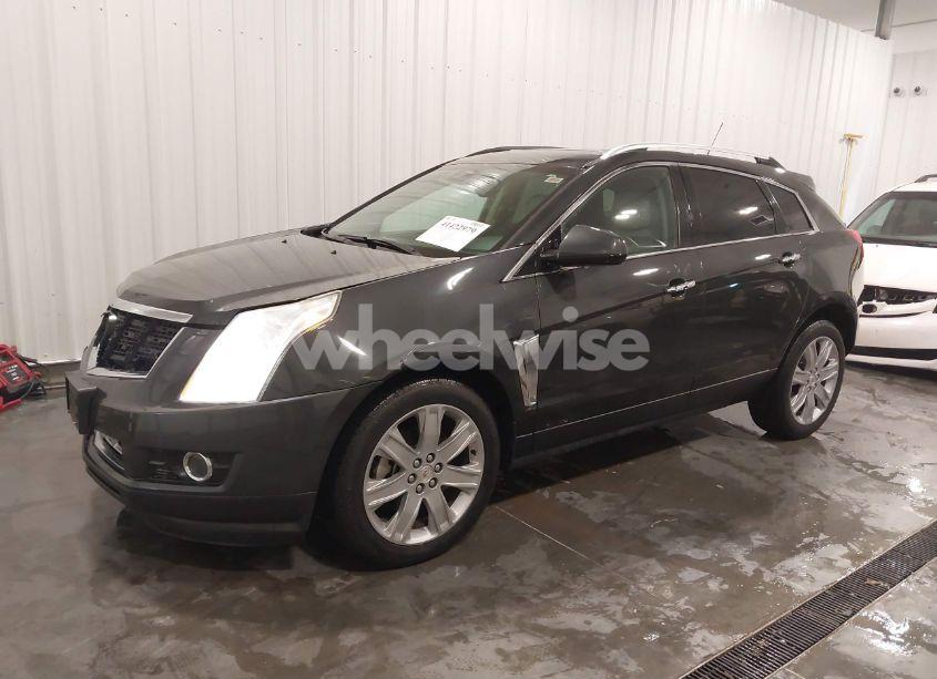 Photo 2 of 2016 Cadillac Srx PERFORMANCE COLLECTION (VIN 3GYFNCE3XGS549315)