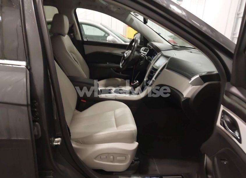 Photo 5 of 2016 Cadillac Srx PERFORMANCE COLLECTION (VIN 3GYFNCE3XGS549315)