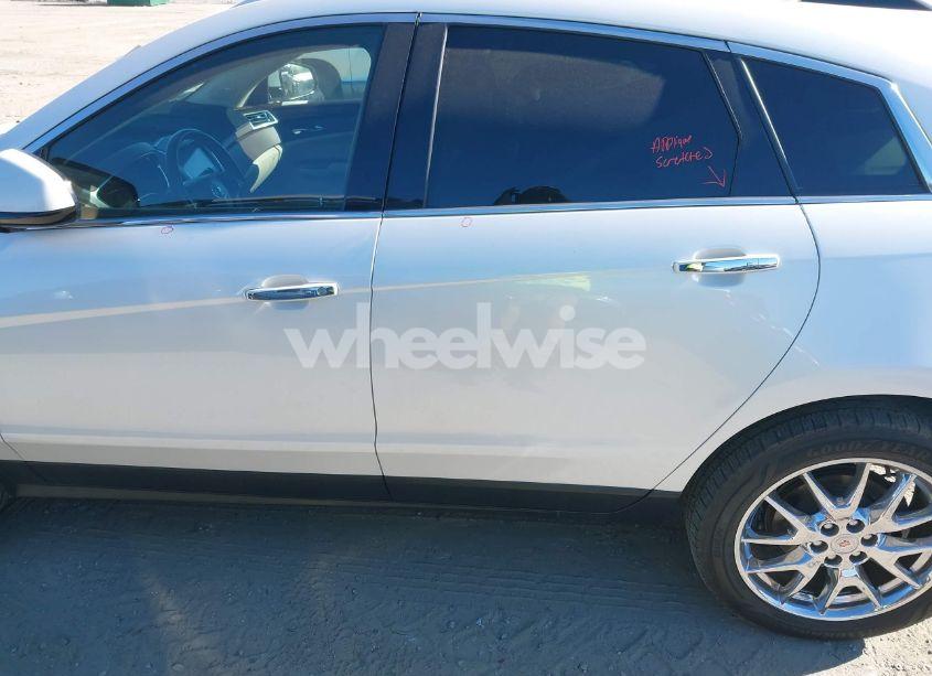 Photo 15 of 2014 Cadillac Srx PREMIUM COLLECTION (VIN 3GYFNDE32ES640968)