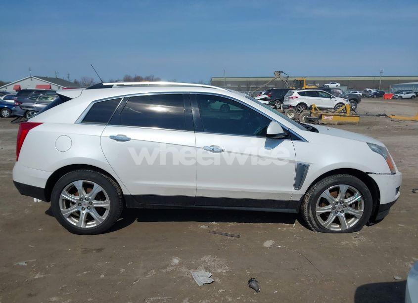 Photo 13 of 2015 Cadillac Srx PREMIUM COLLECTION (VIN 3GYFNDE38FS516009)