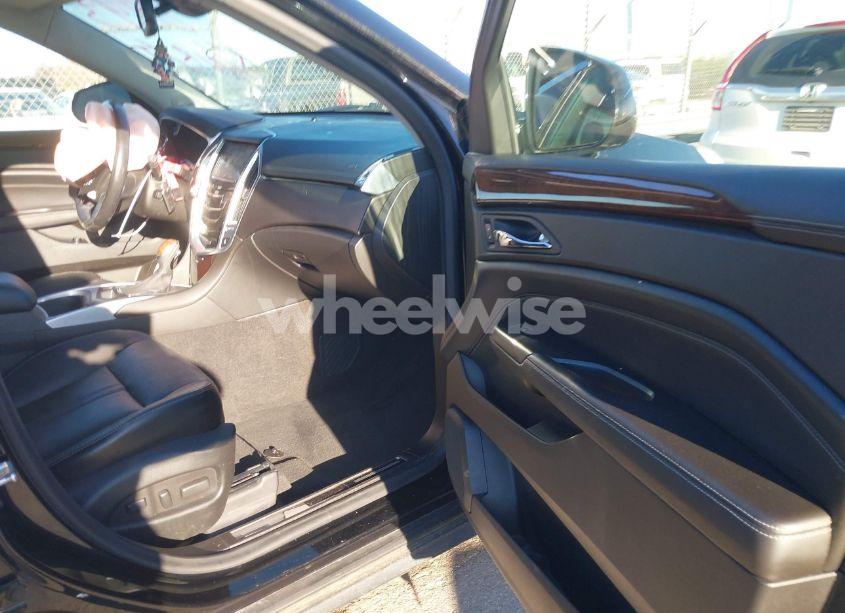 Photo 5 of 2013 Cadillac Srx PERFORMANCE COLLECTION (VIN 3GYFNDE39DS558993)