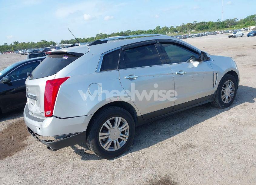 Photo 4 of 2014 Cadillac Srx LUXURY COLLECTION (VIN 3GYFNEE36ES652353)