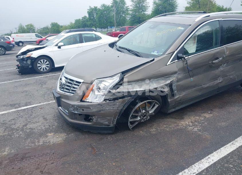 Photo 6 of 2015 Cadillac Srx LUXURY COLLECTION (VIN 3GYFNEE37FS519747)