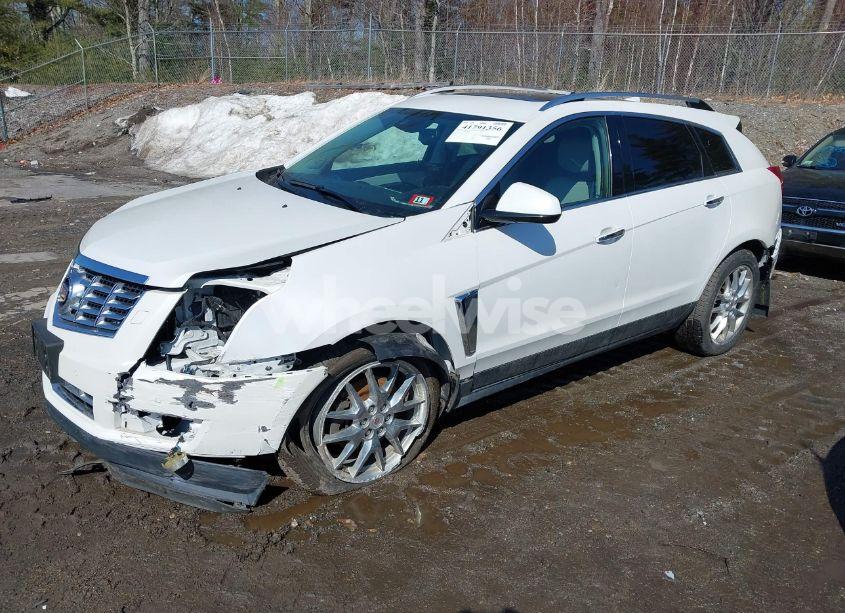 Photo 2 of 2014 Cadillac Srx PERFORMANCE COLLECTION (VIN 3GYFNFE30ES586713)