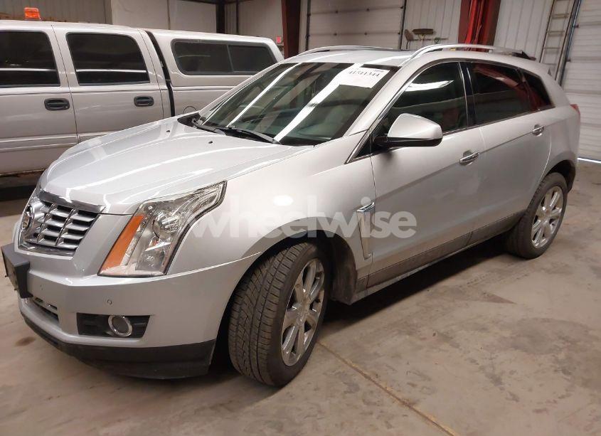 Photo 2 of 2015 Cadillac Srx PERFORMANCE COLLECTION (VIN 3GYFNFE30FS556662)