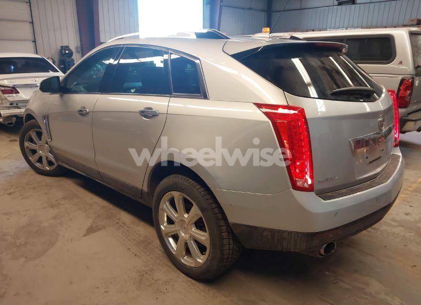 Photo 3 of 2015 Cadillac Srx PERFORMANCE COLLECTION (VIN 3GYFNFE30FS556662)