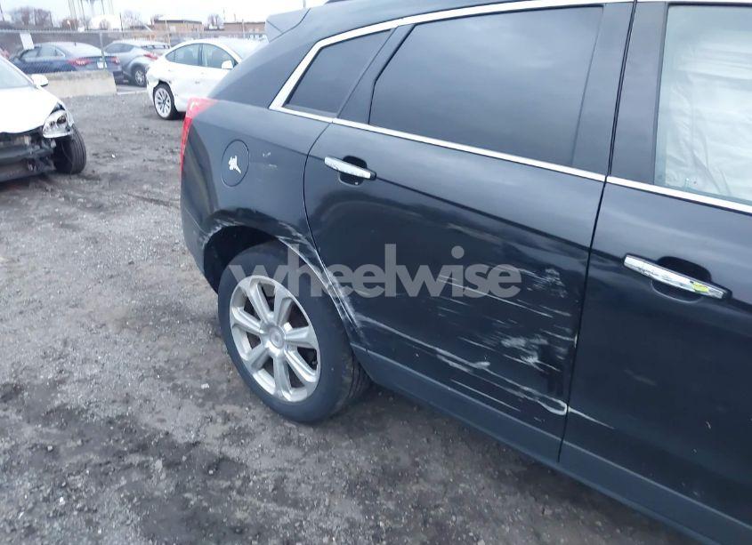 Photo 18 of 2015 Cadillac Srx PERFORMANCE COLLECTION (VIN 3GYFNFE31FS584857)