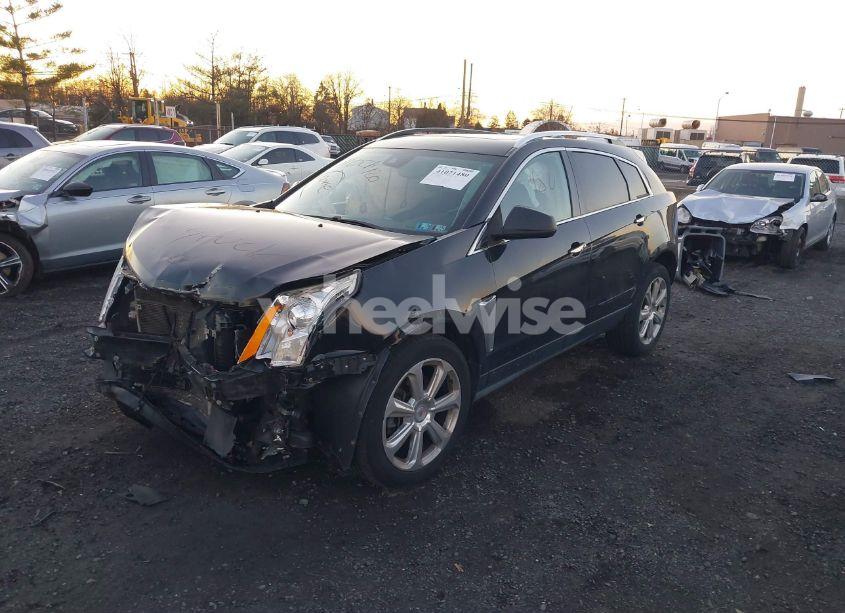 Photo 2 of 2015 Cadillac Srx PERFORMANCE COLLECTION (VIN 3GYFNFE31FS584857)