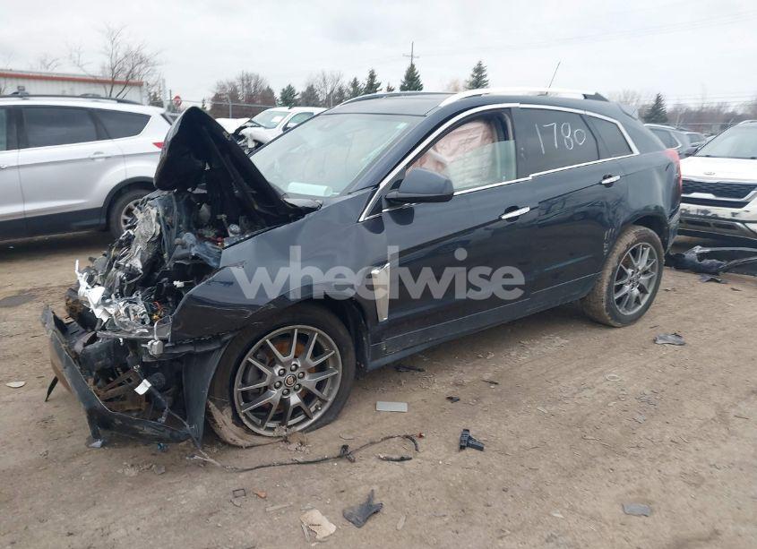 Photo 2 of 2015 Cadillac Srx PERFORMANCE COLLECTION (VIN 3GYFNFE33FS621780)