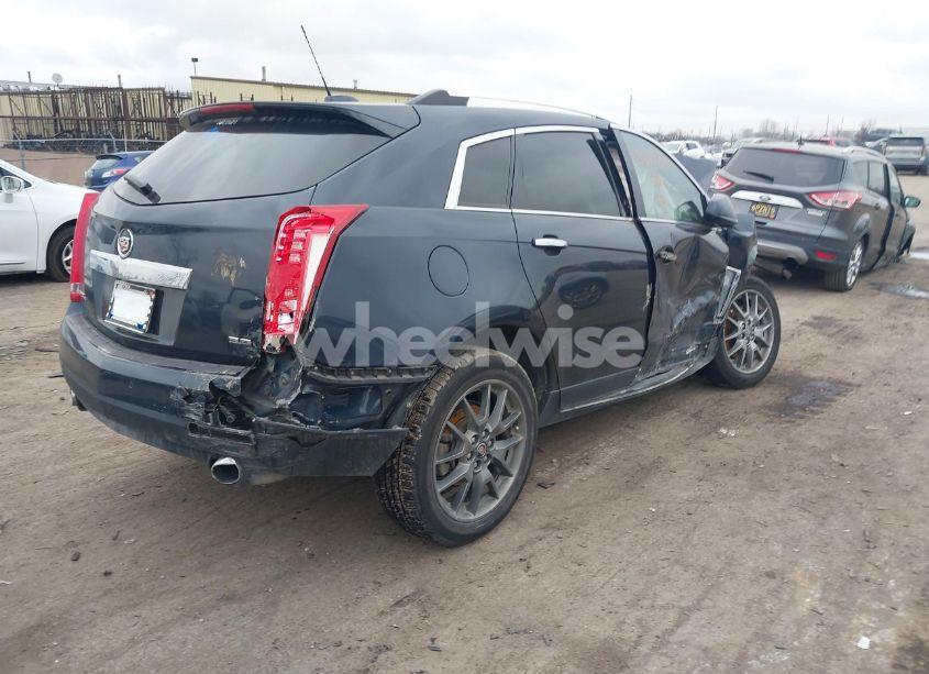 Photo 4 of 2015 Cadillac Srx PERFORMANCE COLLECTION (VIN 3GYFNFE33FS621780)