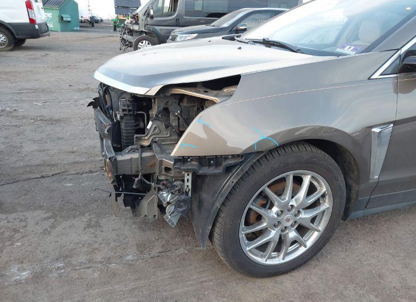 Photo 18 of 2014 Cadillac Srx PERFORMANCE COLLECTION (VIN 3GYFNFE34ES549437)