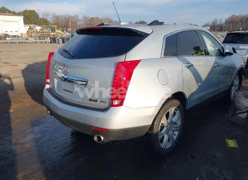 Photo 4 of 2015 Cadillac Srx PERFORMANCE COLLECTION (VIN 3GYFNFE34FS585940)