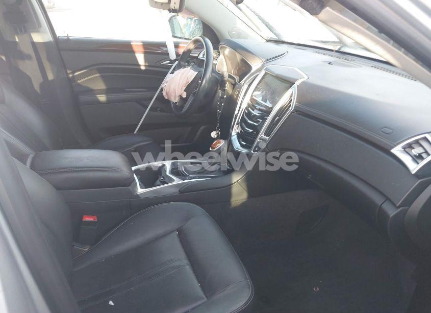 Photo 5 of 2015 Cadillac Srx PERFORMANCE COLLECTION (VIN 3GYFNFE34FS585940)