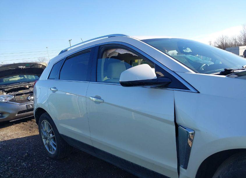 Photo 13 of 2014 Cadillac Srx PERFORMANCE COLLECTION (VIN 3GYFNFE35ES516382)