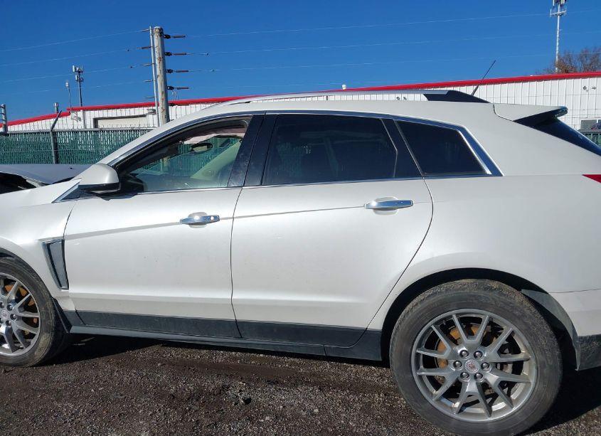 Photo 14 of 2014 Cadillac Srx PERFORMANCE COLLECTION (VIN 3GYFNFE35ES516382)