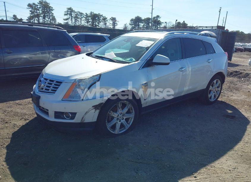 Photo 2 of 2015 Cadillac Srx PERFORMANCE COLLECTION (VIN 3GYFNFE35FS573814)