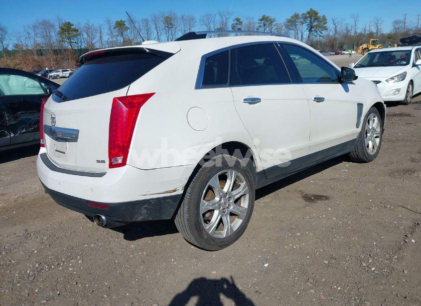 Photo 4 of 2015 Cadillac Srx PERFORMANCE COLLECTION (VIN 3GYFNFE35FS573814)