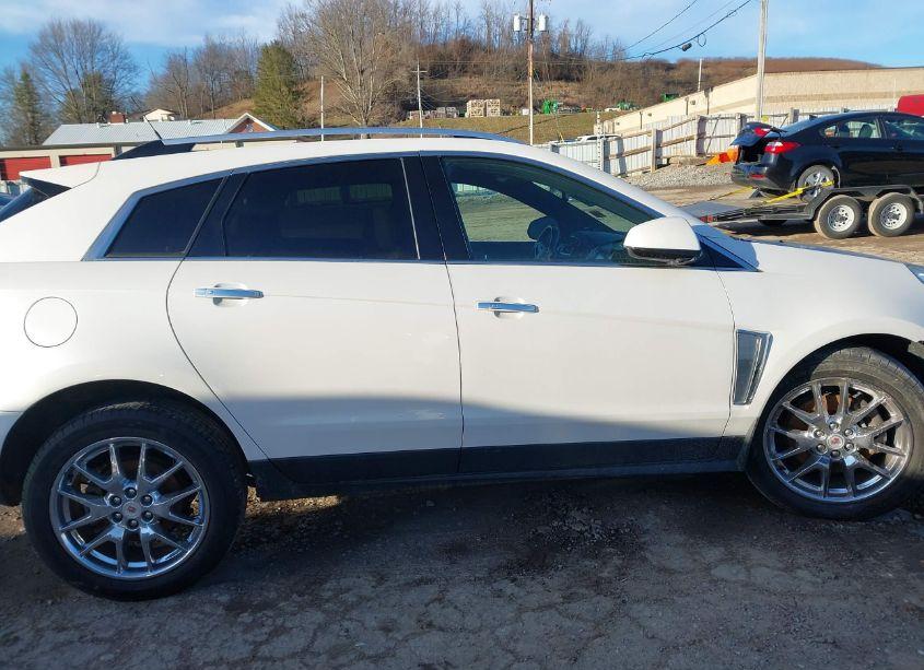 Photo 13 of 2014 Cadillac Srx PERFORMANCE COLLECTION (VIN 3GYFNFE38ES526596)