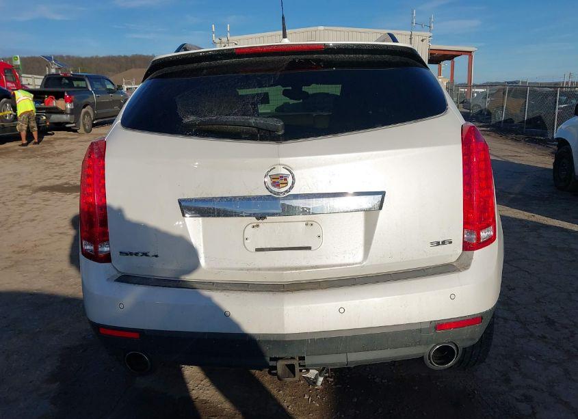 Photo 16 of 2014 Cadillac Srx PERFORMANCE COLLECTION (VIN 3GYFNFE38ES526596)