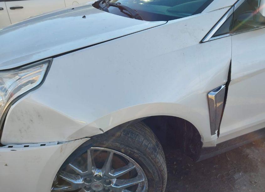 Photo 18 of 2014 Cadillac Srx PERFORMANCE COLLECTION (VIN 3GYFNFE38ES526596)