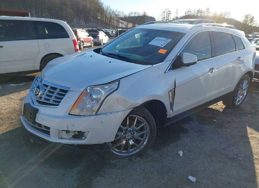 Photo 2 of 2014 Cadillac Srx PERFORMANCE COLLECTION (VIN 3GYFNFE38ES526596)