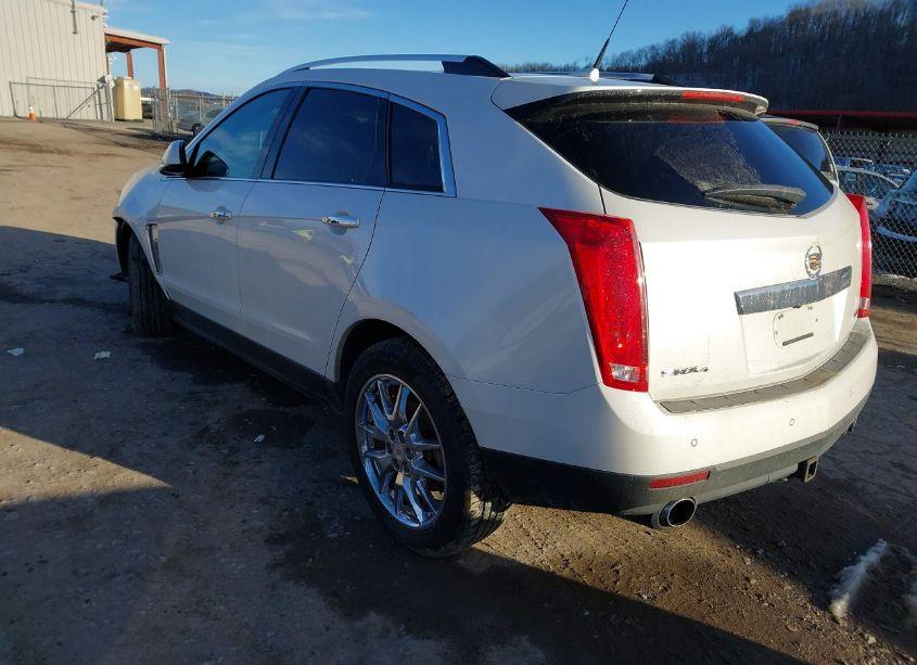 Photo 3 of 2014 Cadillac Srx PERFORMANCE COLLECTION (VIN 3GYFNFE38ES526596)