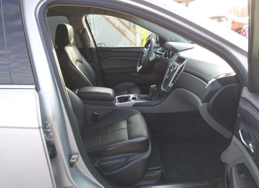 Photo 5 of 2010 Cadillac Srx STANDARD (VIN 3GYFNGEY6AS583732)