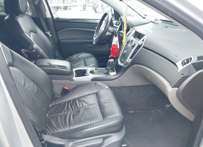 Photo 5 of 2010 Cadillac Srx STANDARD (VIN 3GYFNGEY8AS607500)