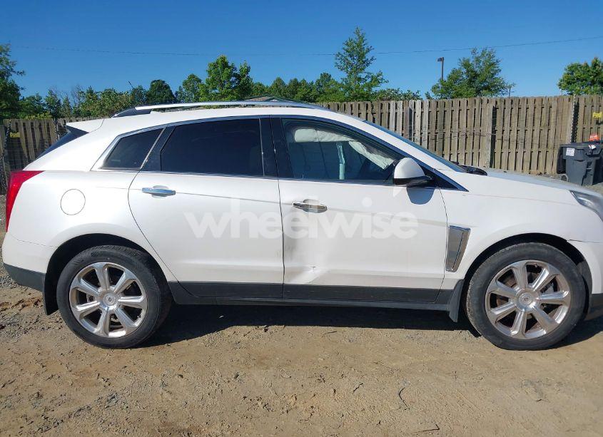 Photo 13 of 2013 Cadillac Srx PERFORMANCE COLLECTION (VIN 3GYFNHE31DS597987)