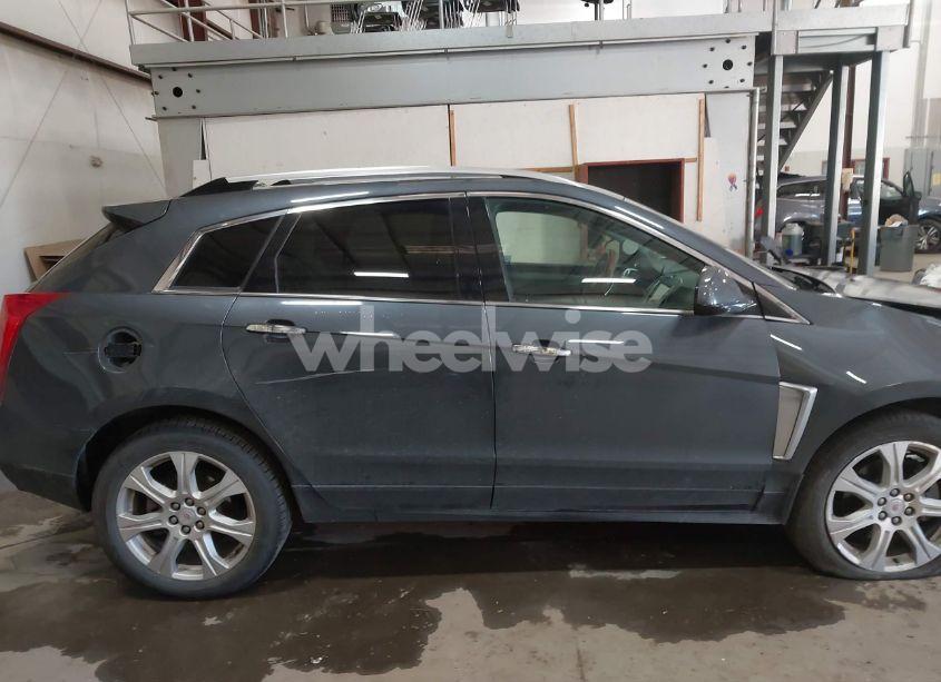 Photo 13 of 2013 Cadillac Srx PERFORMANCE COLLECTION (VIN 3GYFNHE33DS540366)