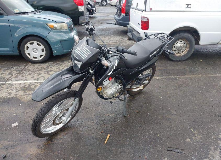 Photo 2 of 2023 Honda Xr150l E (VIN 3H1KD1310PD004012)