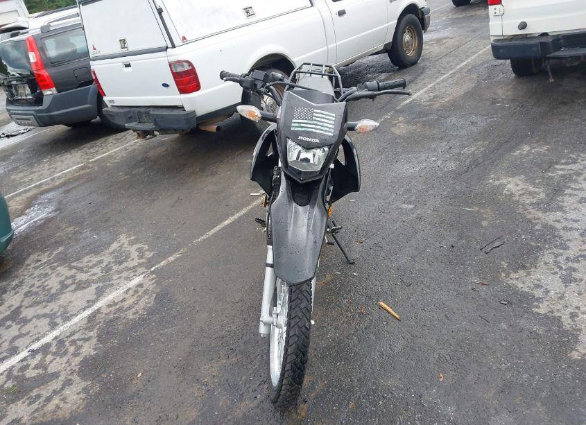 Photo 5 of 2023 Honda Xr150l E (VIN 3H1KD1310PD004012)