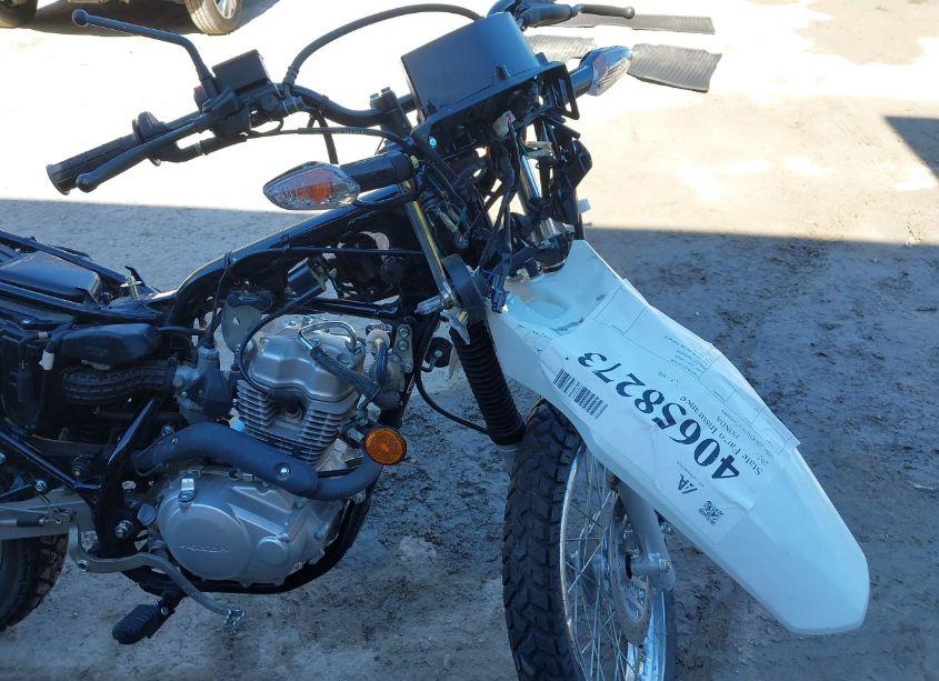 Photo 14 of 2023 Honda Xr150l E (VIN 3H1KD1313PD006899)